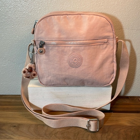NWT Kipling Keefe Brilliant Pink Multi Pocket Crossbody Purse Travel Feminine - Picture 1 of 16